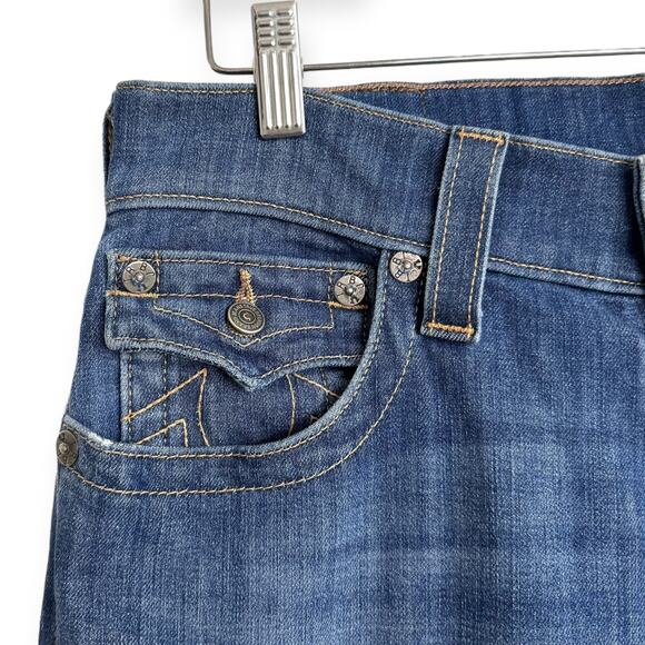 True Religion Geno Relaxed Slim Medium Wash Flap Pocket Jeans Men's Size 30x35 - Picture 5 of 12